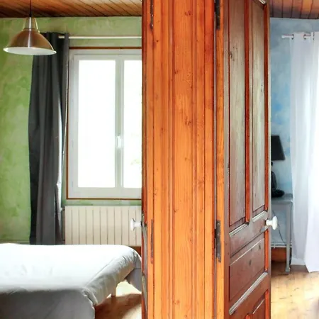 Дом отдыха Maison Accueillante A Avec Vue Sur La Montagne.b